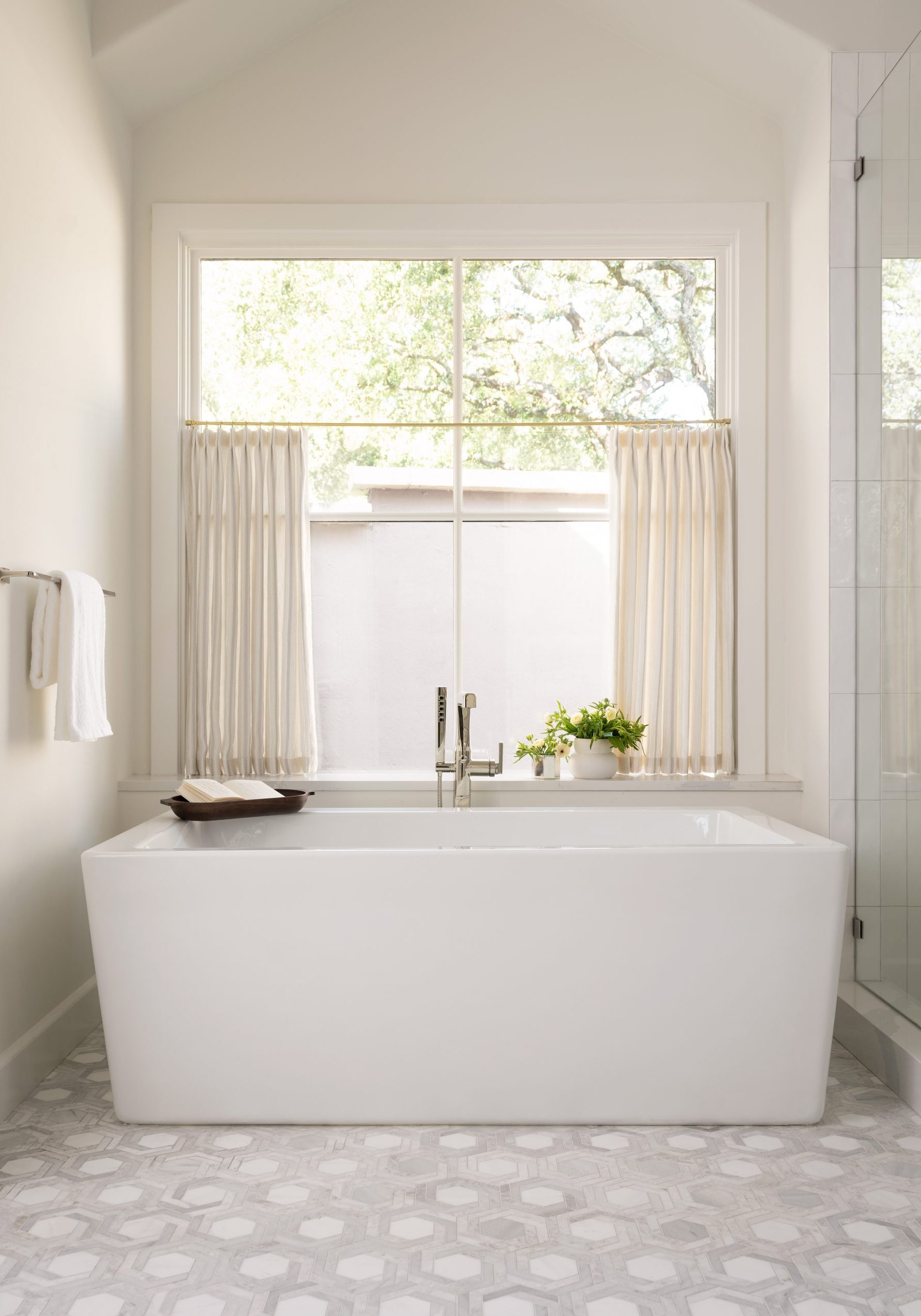 Bathtub | Austin Interior Design Firm | Etch Design Group